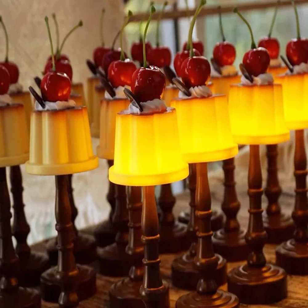 Retro Mini-LED-Schreibtisch-Nachtlicht in Puddingform