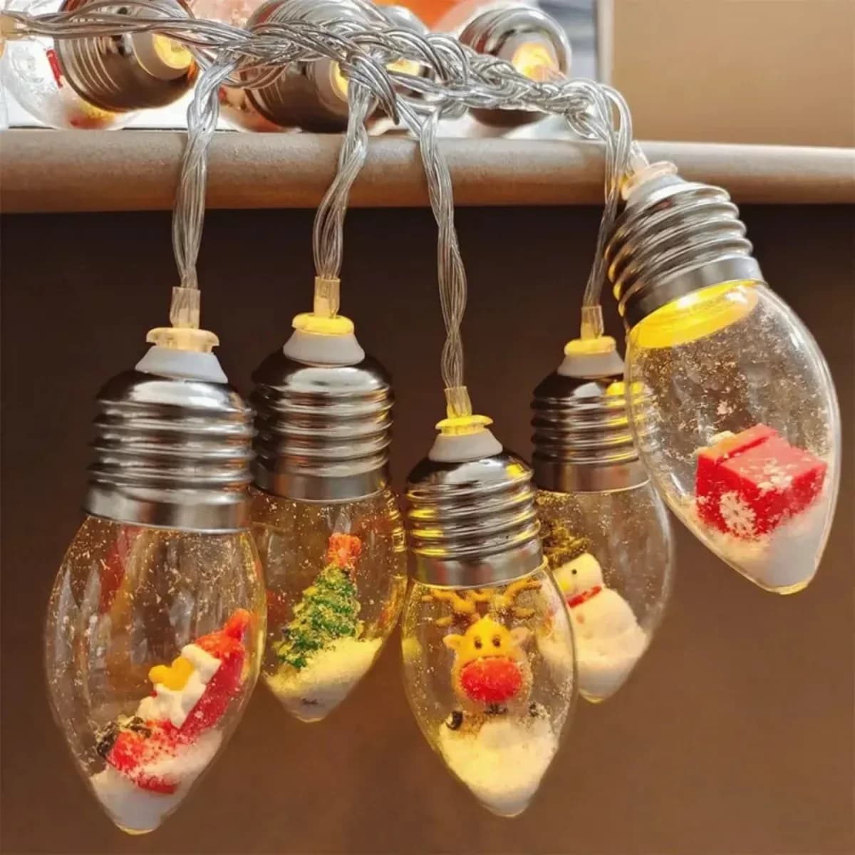 Batteriebetriebene Santa-Birnen-Lichterkette, Warmweiß