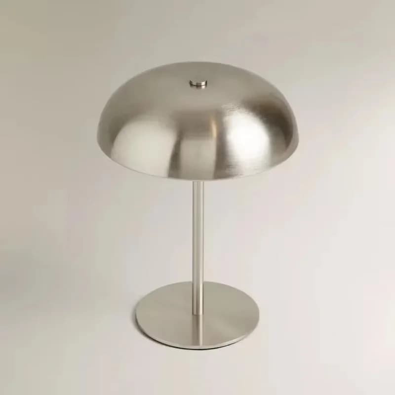 Metall-Pilz-LED-Tischleuchte, USB-wiederaufladbar